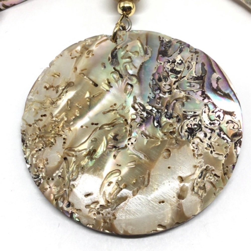 Abalone shell necklace - Picture 3 of 4